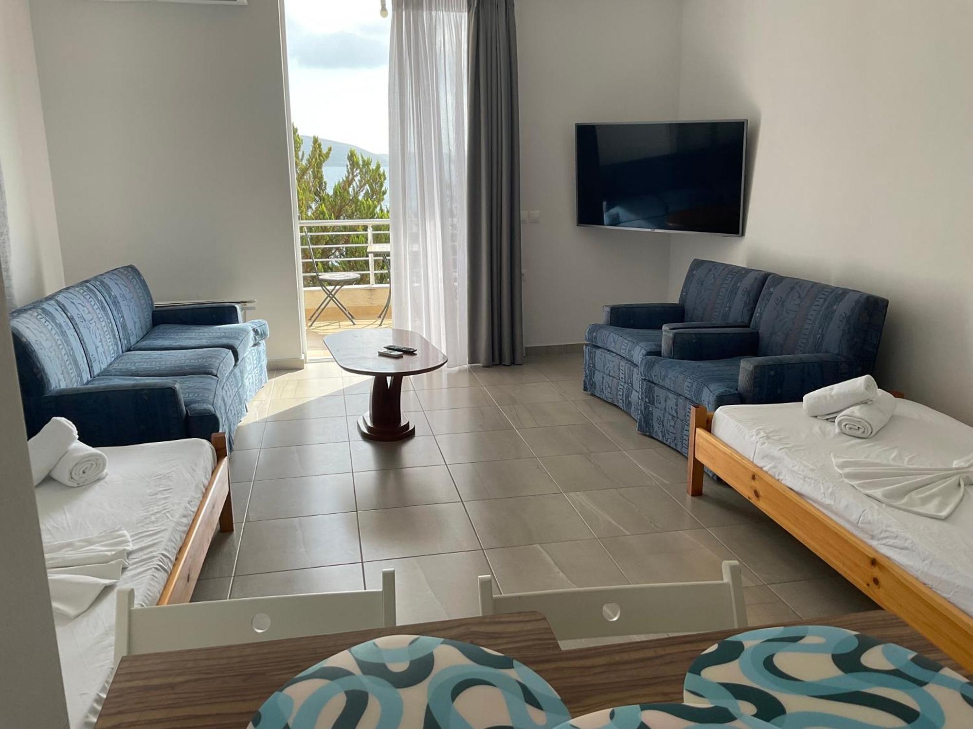 Mojito Beach Apartments With Free Parking Sarande Bilik gambar